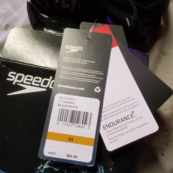 Speedo The Fast Way Crossback One piece Swimsuit Black/White Sz. 24 NWT - Picture 4 of 6